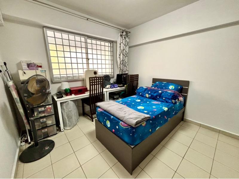 HDB Apartment for Sale, 217 Petir Road HDB Apartment For Sale, $485,000, 3 Bed 2 Bath 904 sqft $537.00 psf, SGD 485,000 | 99-year Leasehold