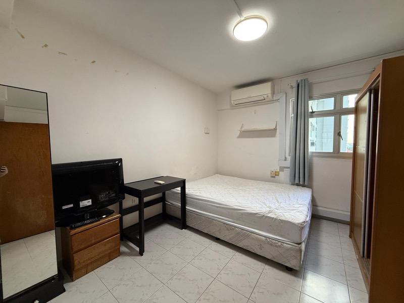 HDB Apartment for Sale, 45 Marine Crescent HDB Apartment For Sale, $688,000, 3 Bed 2 Bath 947 sqft $727.00 psf, SGD 688,000 | 99-year Leasehold