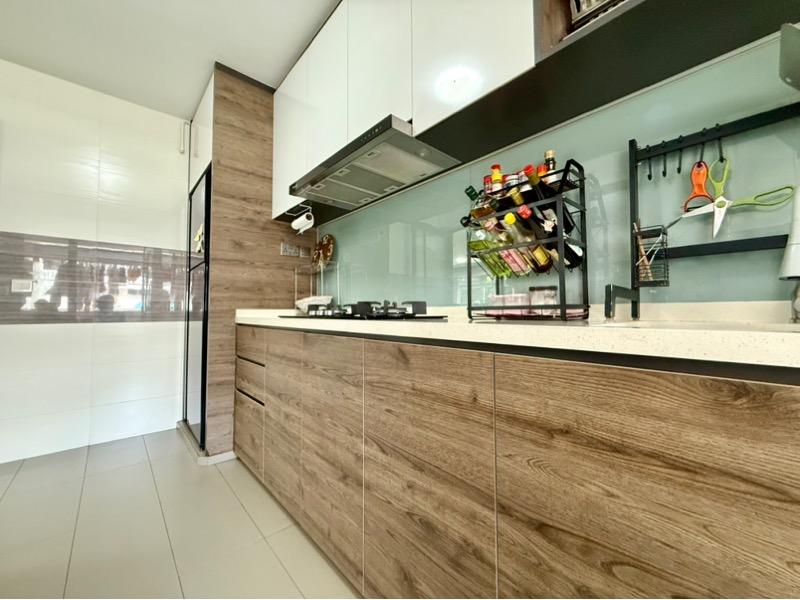 184A Marsiling Greenview HDB Apartment For Sale, $800,000, 3 Bed 2 Bath 1,216 sqft $658.00 psf