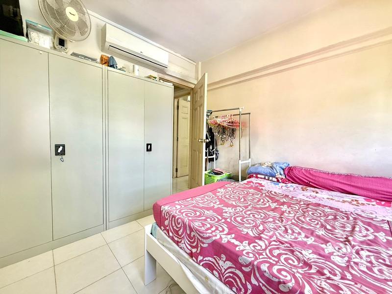 686C Jurong West Central 1 HDB Apartment For Sale, $650,000, 3 Bed 2 Bath 1,194 sqft $544.00 psf
