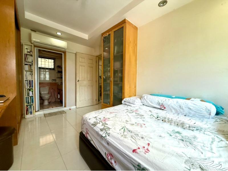 686C Jurong West Central 1 HDB Apartment For Sale, $650,000, 3 Bed 2 Bath 1,194 sqft $544.00 psf