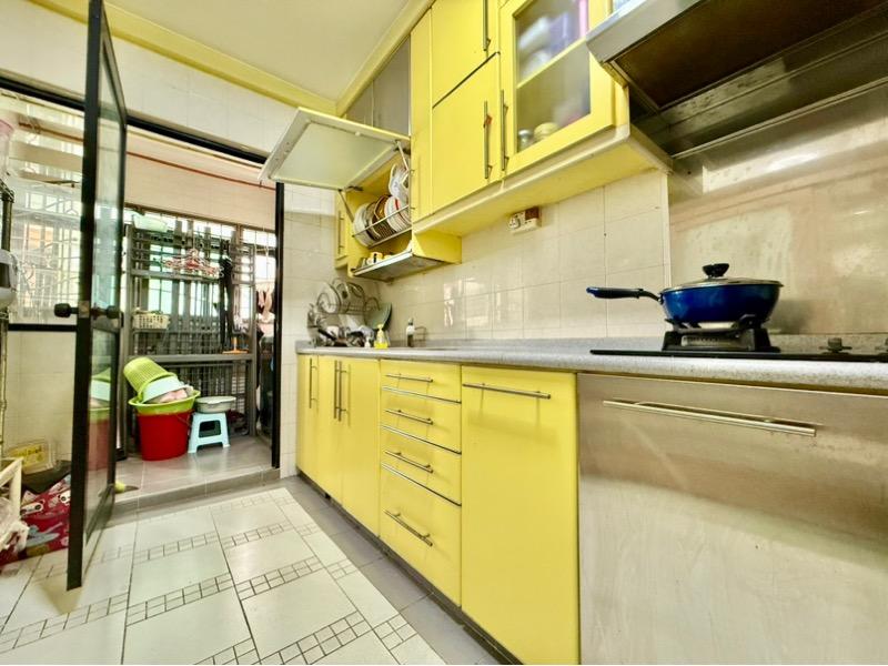 686C Jurong West Central 1 HDB Apartment For Sale, $650,000, 3 Bed 2 Bath 1,194 sqft $544.00 psf