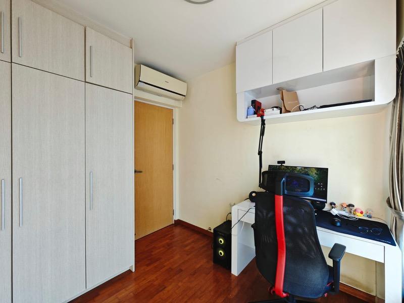 HDB Apartment for Sale, 519C Tampines Central 8 HDB Apartment For Sale, $910,000, 3 Bed 2 Bath 904 sqft $1,007.00 psf, SGD 910,000 | 99-year Leasehold