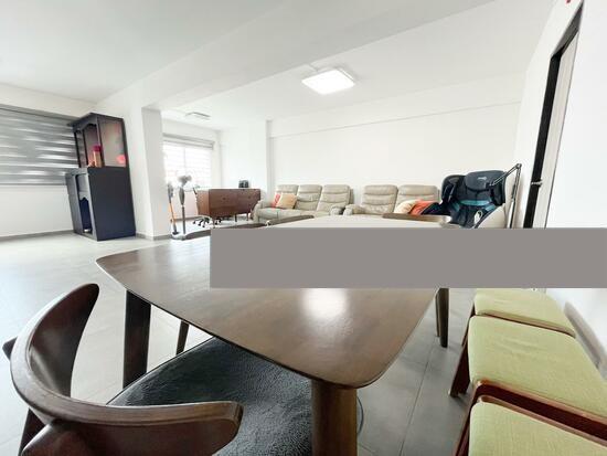 949 Jurong West Street 91 HDB Apartment For Sale, $630,000, 4 Bed 2 Bath 1,377 sqft $458.00 psf