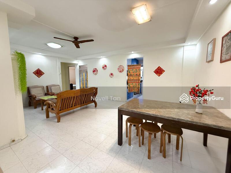 Prop-GPT: HDB Flat: D25  740 Woodlands Circle