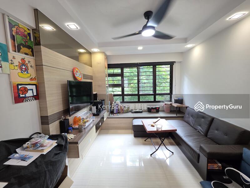 Prop-GPT: HDB Flat: D23  549B Segar Road
