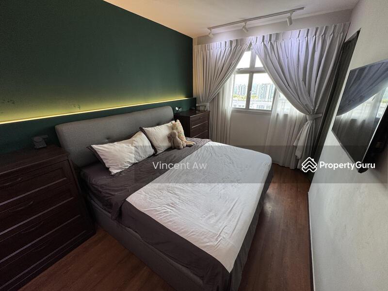 HDB Flat for Sale, 95B Henderson Road, SGD 818,000 | 99-year lease