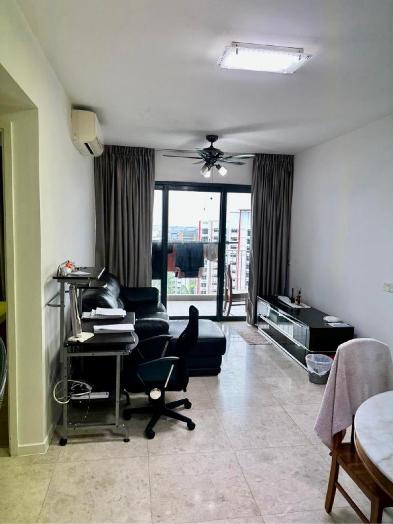 Prop-GPT: Condominium: D22 Boon Lay The Lakefront Residences
