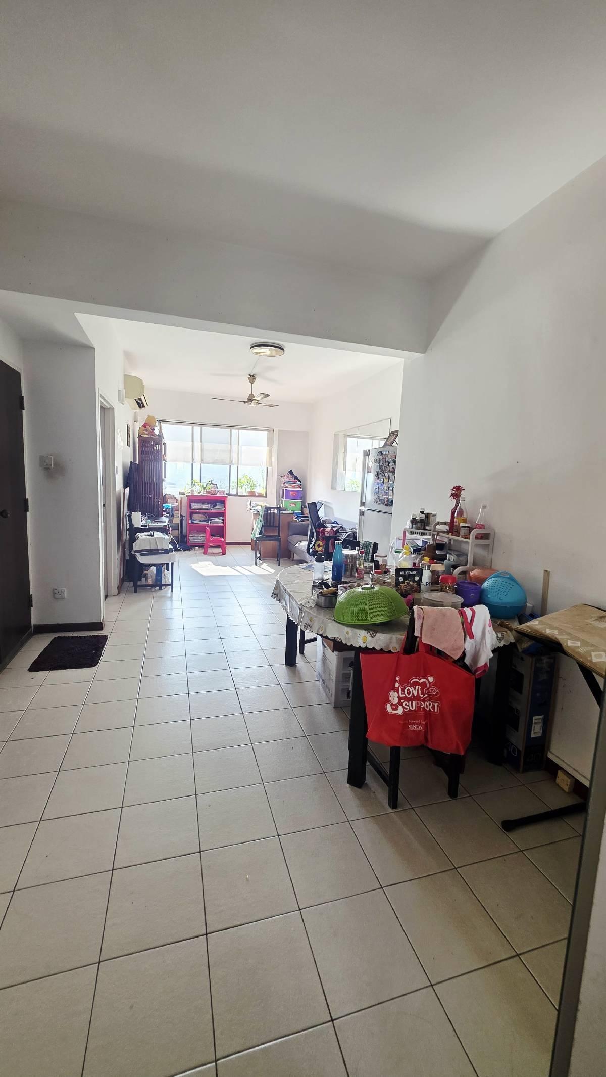 Prop-GPT: Apartment: D01  THE RIVERWALK