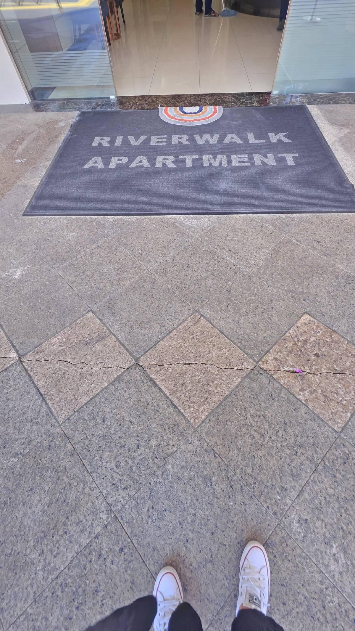 THE RIVERWALK Apartment For Sale, $1,488,888, 1 Bed 1 Bath 818 sqft $1,820.00 psf