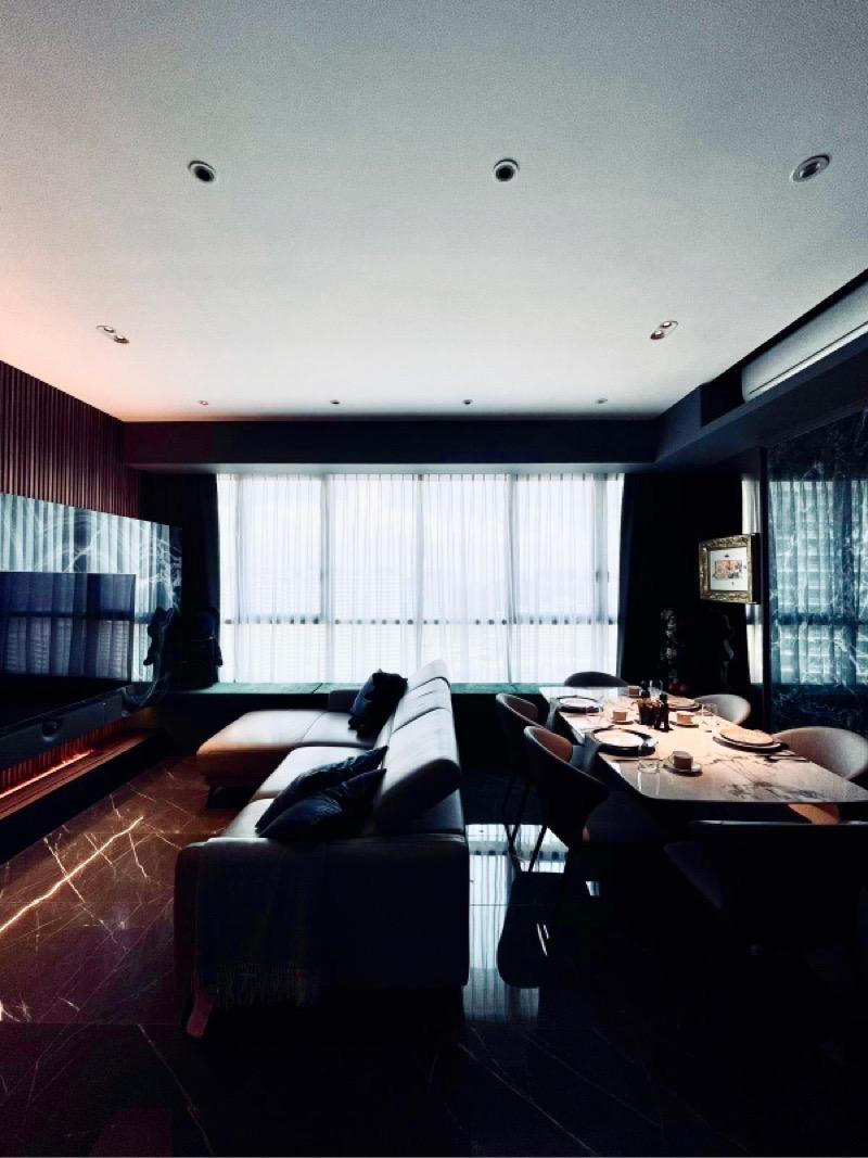 Skyline Residences Condominium For Sale, $2,000,000, 2 Bed 2 Bath 829 sqft $2,413.00 psf