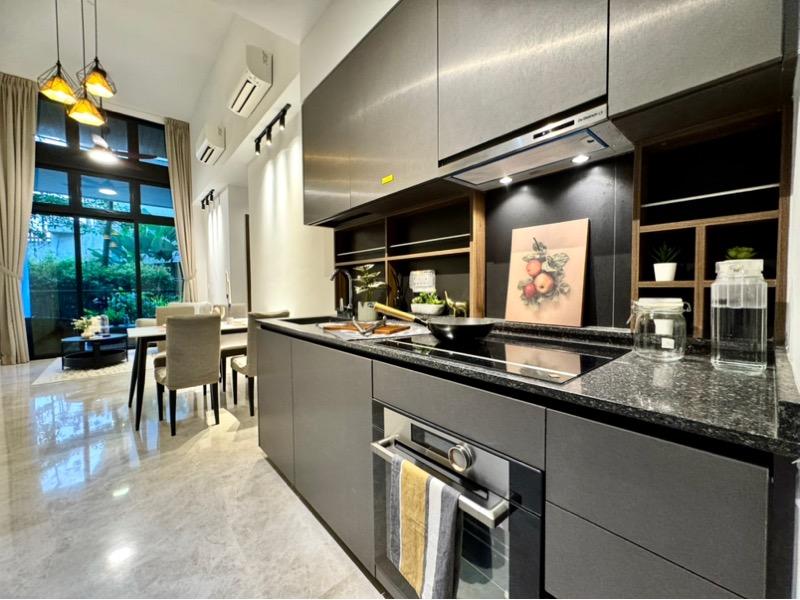 Prop-GPT: Condominium: D21  Daintree Residence