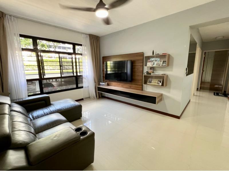 Prop-GPT: HDB Apartment: D18  610C Tampines North Drive 1