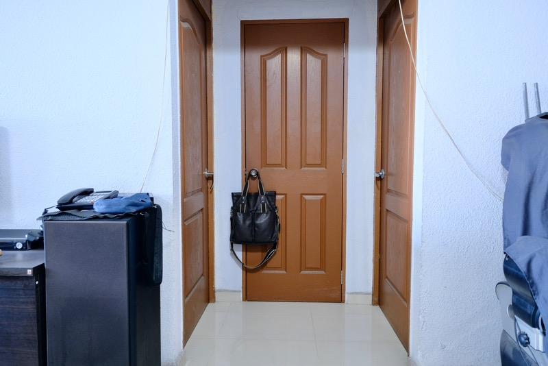 HDB Apartment for Sale, 47 Teban Gardens Road HDB Apartment For Sale, $350,000, 3 Bed 2 Bath 731 sqft $479.00 psf, SGD 350,000 | 99-year Leasehold