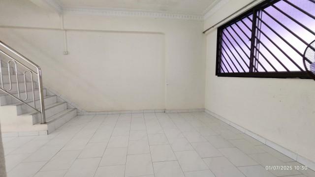 HDB Apartment for Sale, 606 Yishun Street 61 HDB Apartment For Sale, $888,000, 4 Bed 3 Bath 1,572 sqft $565.00 psf, SGD 888,000 | 99-year Leasehold