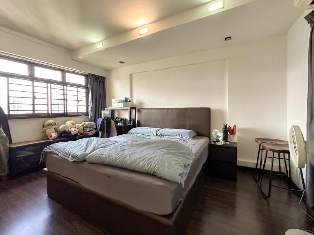 6B Boon Tiong Road HDB Apartment For Sale, $1,438,000, 3 Bed 2 Bath 1,238 sqft $1,162.00 psf