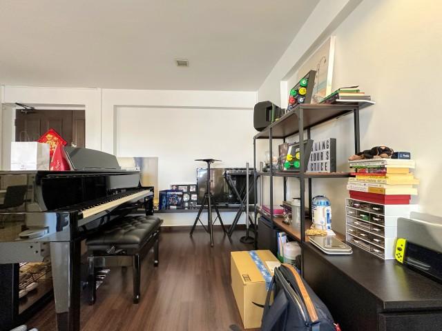 6B Boon Tiong Road HDB Apartment For Sale, $1,438,000, 3 Bed 2 Bath 1,238 sqft $1,162.00 psf