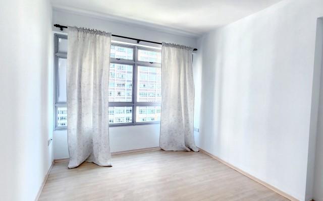 22 Ghim Moh Link HDB Apartment For Sale, $949,000, 3 Bed 2 Bath 990 sqft $959.00 psf