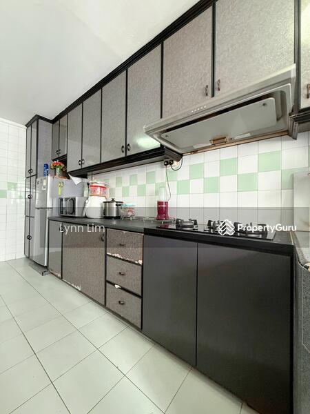 317 Woodlands Street 31