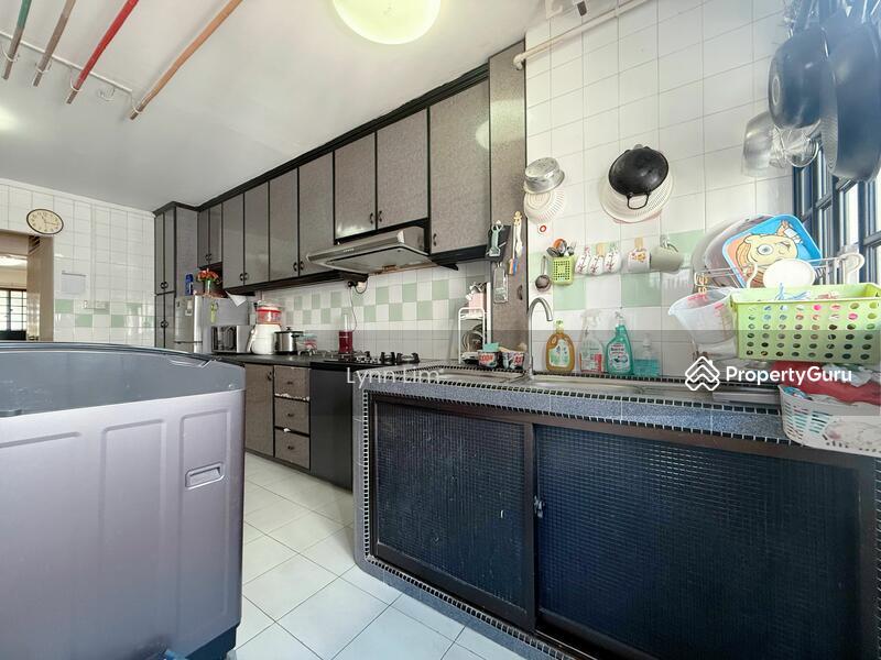 317 Woodlands Street 31