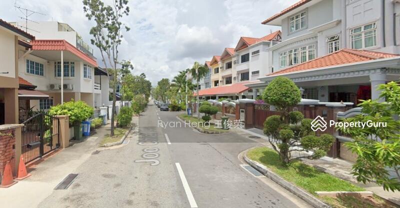 Prop-GPT: Corner Terrace: D15  Great Deal! Rare 2-Sty Corner Terrace w. Wide Frontage & Huge Garden - Prime Location!
