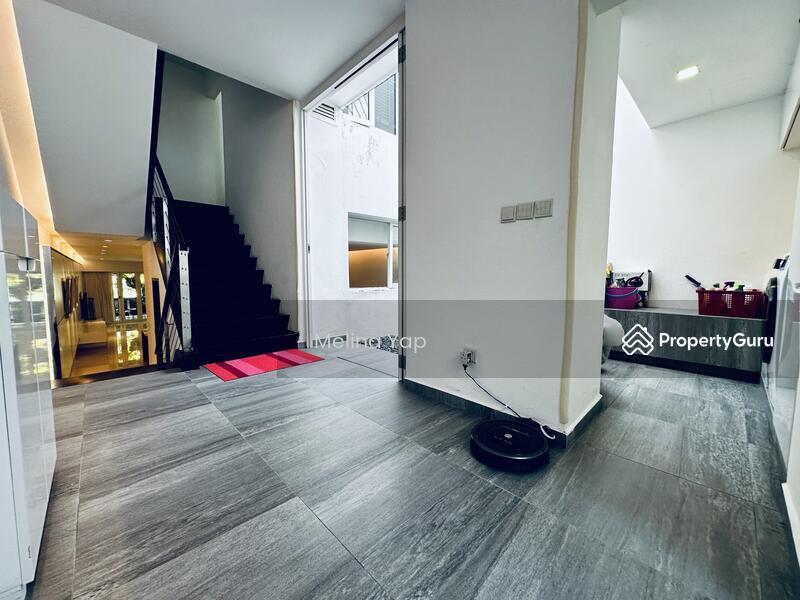 Prop-GPT: Condominium: D10 Holland Ridgewood Condominium