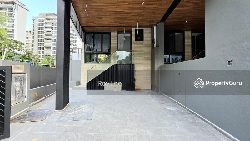 Prop-GPT: Corner Terrace: D17   Eminence Landed  D17 Brand New Corner-T @ Pasir Ris