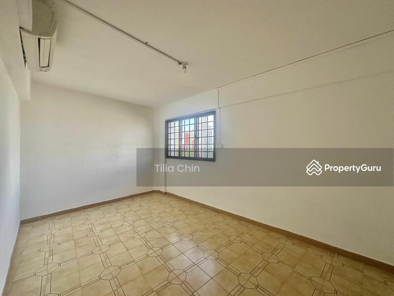 HDB Flat for Sale, 264 Jurong East Street 24, SGD 510,000 | 99-year lease