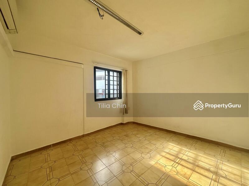 HDB Flat for Sale, 264 Jurong East Street 24, SGD 510,000 | 99-year lease