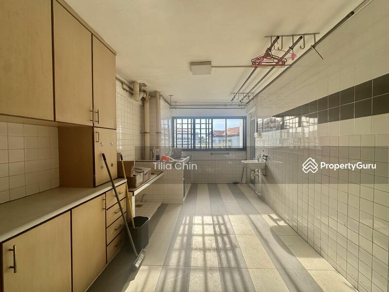 HDB Flat for Sale, 264 Jurong East Street 24, SGD 510,000 | 99-year lease