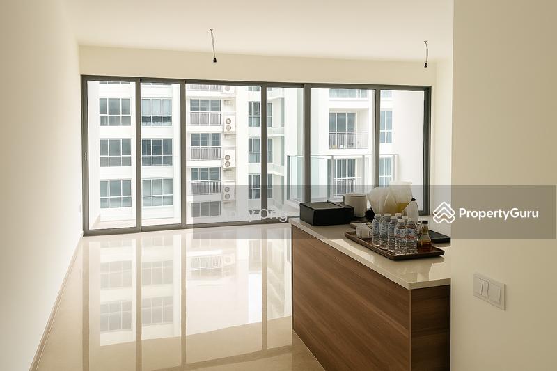 Prop-GPT: Condominium: D16  Waterfront Key