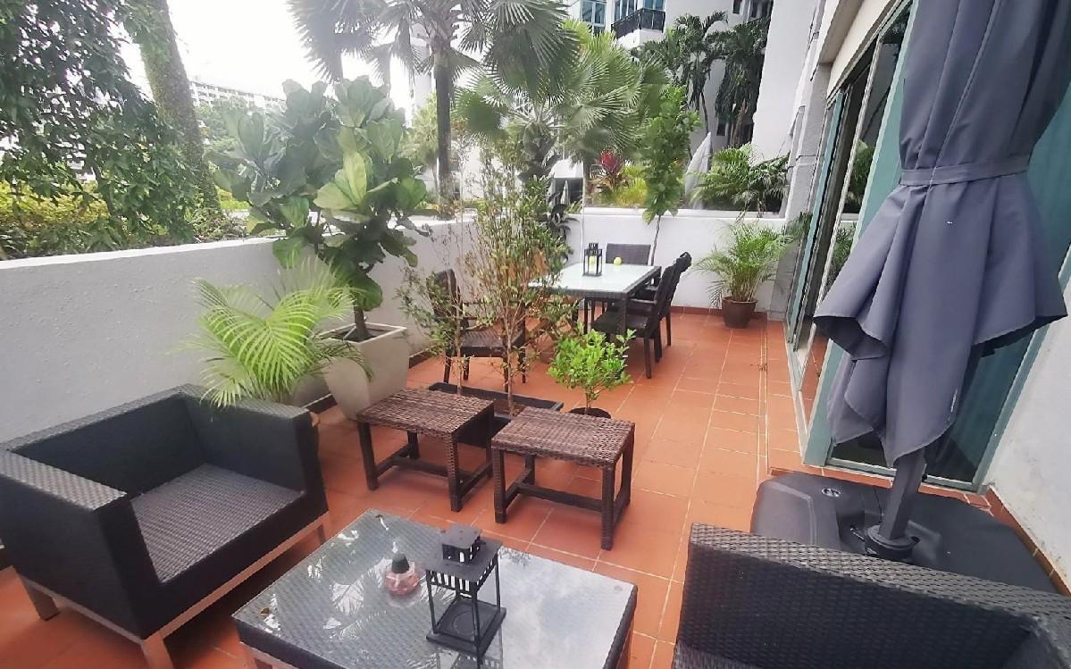 Prop-GPT: Apartment: D09  The Quayside