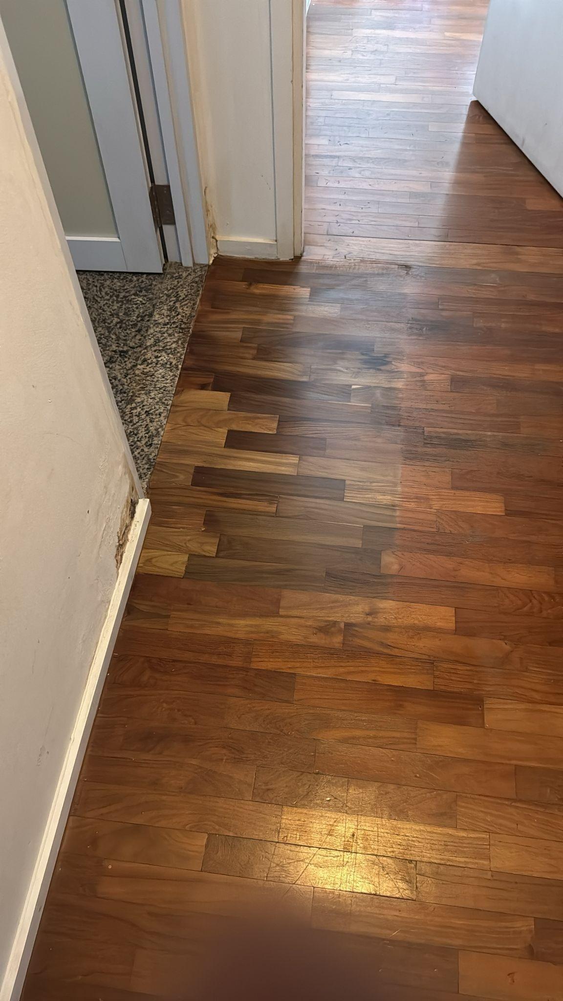 Prop-GPT: Condominium: D08  Kerrisdale