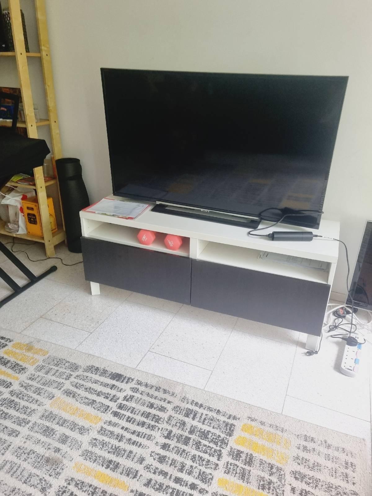 Kerrisdale Condominium For Sale, $1,950,000, 3 Bed 3 Bath 1,270 sqft $1,535.00 psf