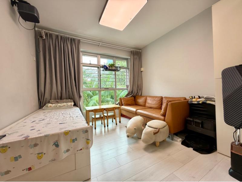 126A CANBERRA STREET HDB Apartment For Sale, $650,000, 3 Bed 2 Bath 1,001 sqft $649.00 psf