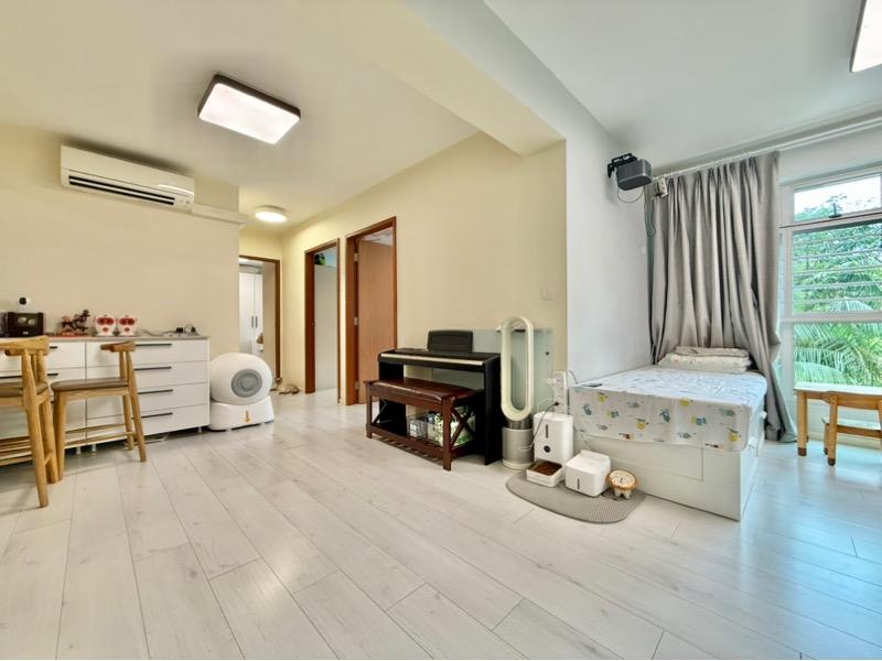 126A CANBERRA STREET HDB Apartment For Sale, $650,000, 3 Bed 2 Bath 1,001 sqft $649.00 psf