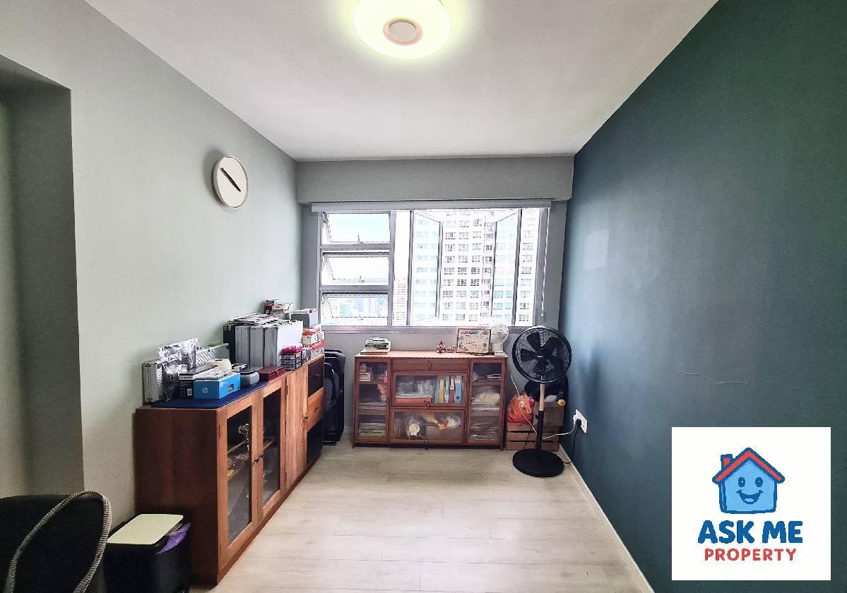 HDB Apartment for Sale, 130A Lorong 1 Toa Payoh HDB Apartment For Sale, $1,185,000, 3 Bed 2 Bath 1,001 sqft $1,184.00 psf, SGD 1,185,000 | 99-year Leasehold