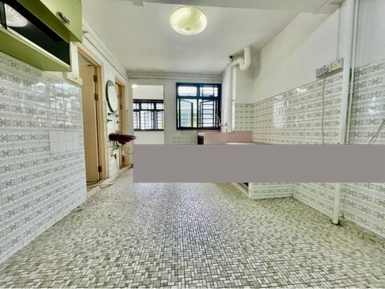 Prop-GPT: HDB Apartment: D15 Marine Parade 4 Marine Terrace