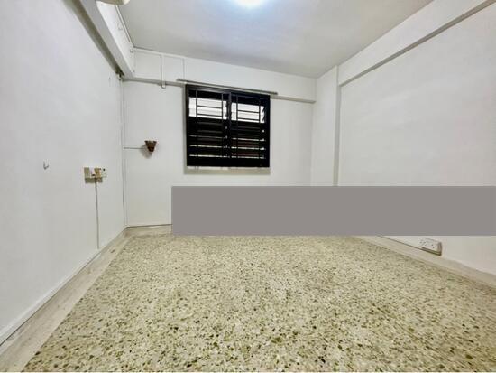 HDB Apartment for Sale, 4 Marine Terrace HDB Apartment For Sale, $460,000, 3 Bed 1 Bath 699 sqft $658.00 psf, SGD 460,000 | 99-year Leasehold