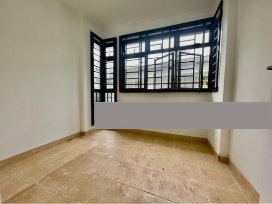 HDB Apartment for Sale, 4 Marine Terrace HDB Apartment For Sale, $460,000, 3 Bed 1 Bath 699 sqft $658.00 psf, SGD 460,000 | 99-year Leasehold
