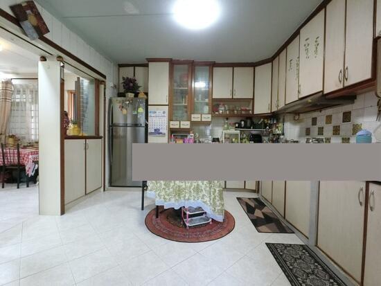 HDB Apartment for Sale, 4 Boon Keng Road HDB Apartment For Sale, $850,000, 3 Bed 2 Bath 1,163 sqft $731.00 psf, SGD 850,000 | 99-year Leasehold