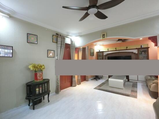 Prop-GPT: HDB Apartment: D12  4 Boon Keng Road