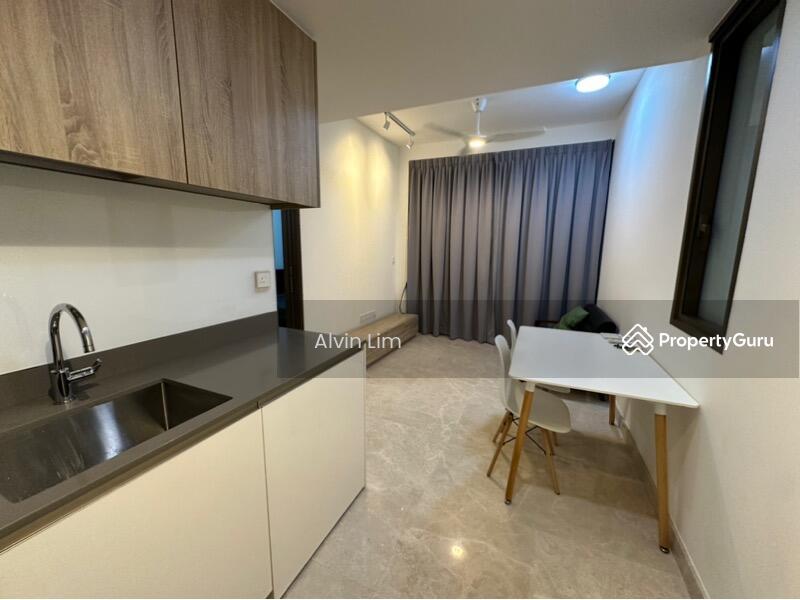 Condominium for Sale, Park Place Residences, SGD 1,100,000 | 99-year lease