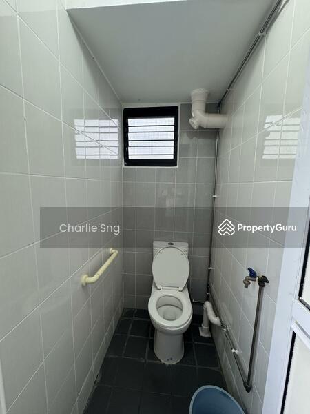 HDB Flat for Sale, 618 Bedok Reservoir Road, SGD 480,000 | 99-year lease
