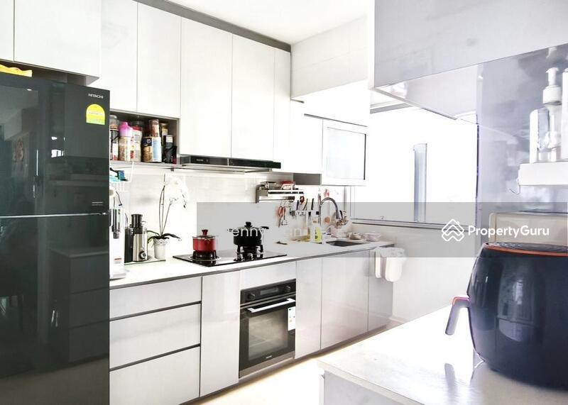 HDB Flat for Sale, 34 Margaret Drive, SGD 1,300,000 | 99-year lease