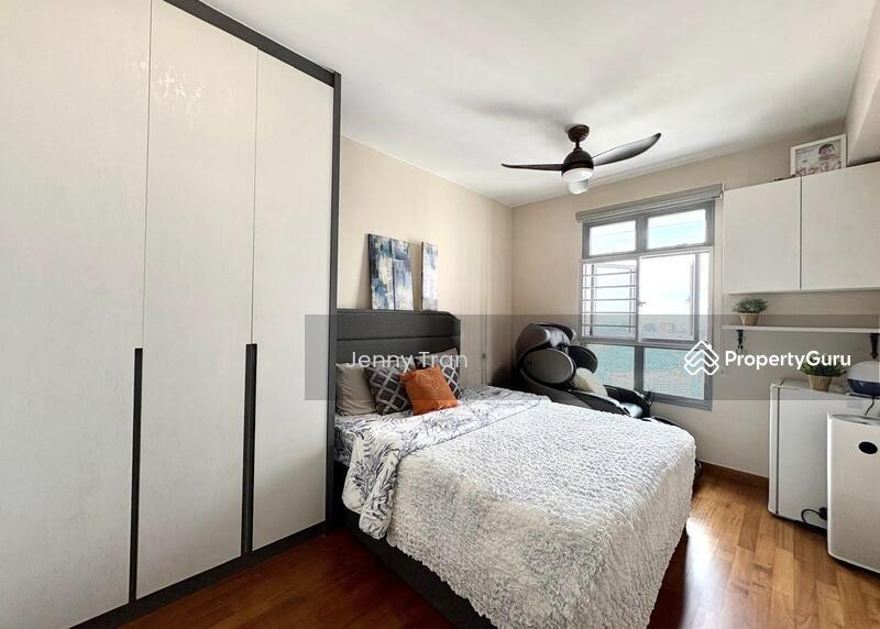 HDB Flat for Sale, 34 Margaret Drive, SGD 1,300,000 | 99-year lease