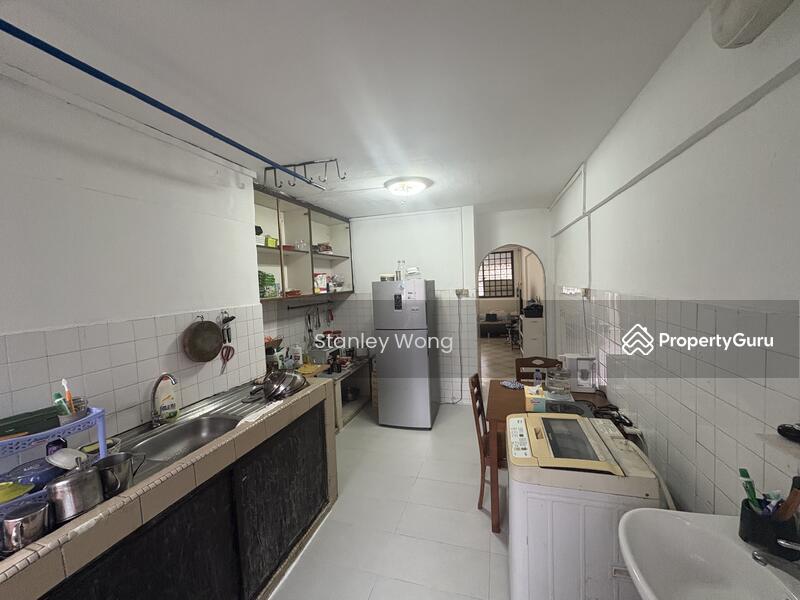 HDB Flat for Sale, 774 Yishun Avenue 3, SGD 419,999 | 99-year lease