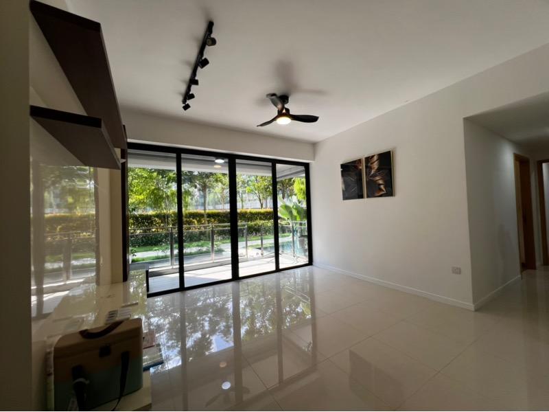 THE JOVELL Condominium For Sale, $1,300,000, 3 Bed 2 Bath 904 sqft $1,438.00 psf