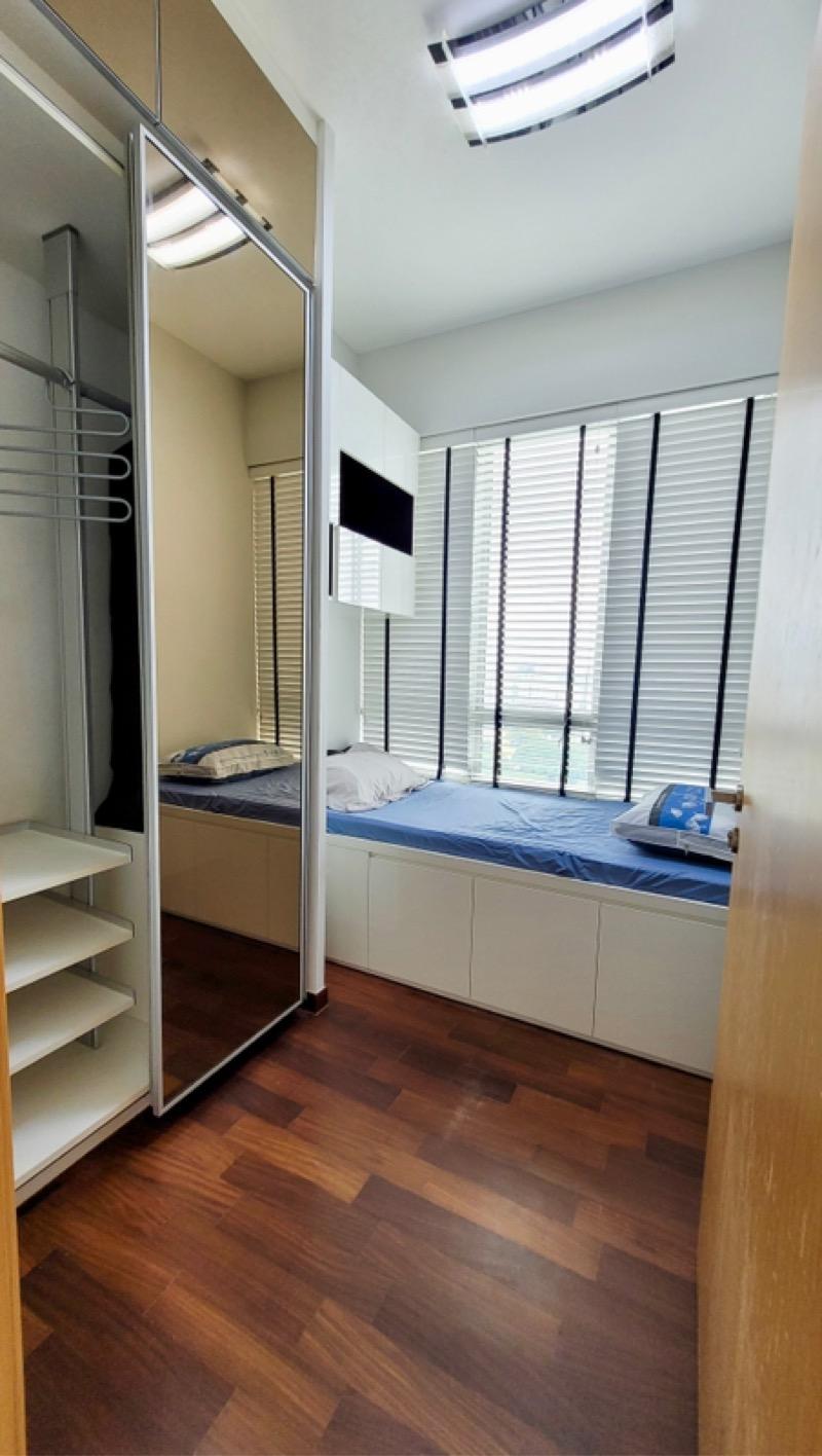 RiverBay Condominium For Sale, $1,080,000, 2 Bed 2 Bath 646 sqft $1,672.00 psf