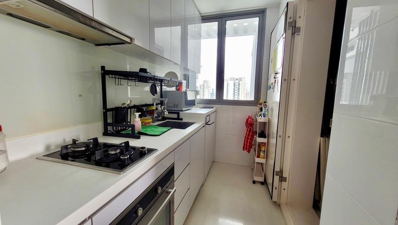 RiverBay Condominium For Sale, $1,080,000, 2 Bed 2 Bath 646 sqft $1,672.00 psf